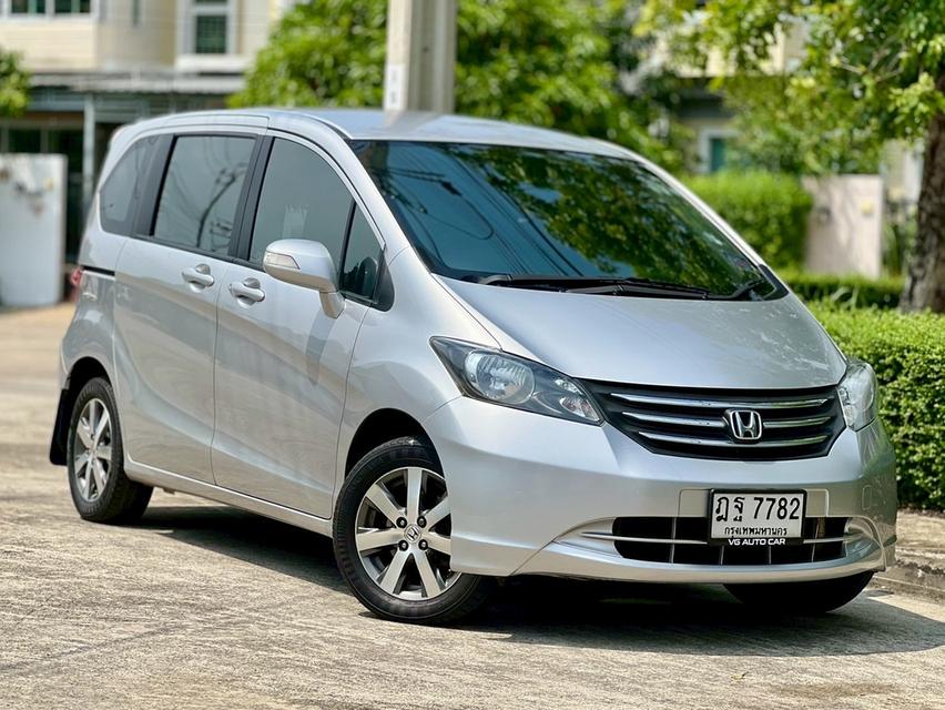 Honda Freed 1.5E ประตูสไลด์ไฟฟ้าปี:2010 เกียร์ :ออโต้ เครื่องยนต์ :เบนซิน สี :เทา