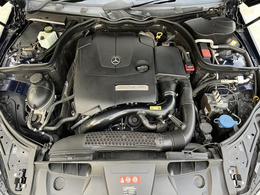 Benz E200 Coupe AMG ( Facelift ) ปี 2013 สภาพดี สีพิเศษ 20