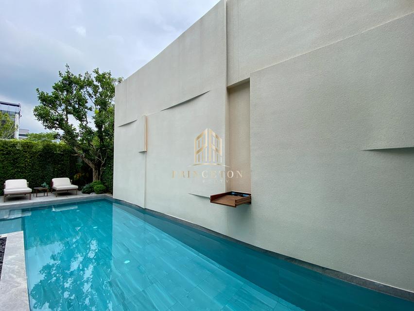 VIVE New Krungthep Kreetha 3-Storey Modern Show Home 4