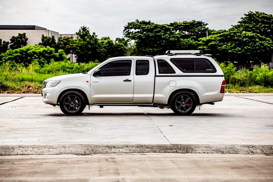 Toyota Vigo Champ Cab 2.5J ดีเซล เกียร์ธรรมดา ปี 2011 สีเทา มือเดียวป้ายแดง 9