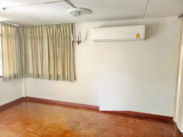 บ้านเดี่ยวชั้นเดียว 3 นอน 2 น้ำ 54ตร.ว.นวมินทร์93-99 ใกล้ฟู้ดแลนด์ นวมินทร์ 700 ม. 220 ตร.ม.ชอคโกแลต วิลล์ 1.5 กม. 8