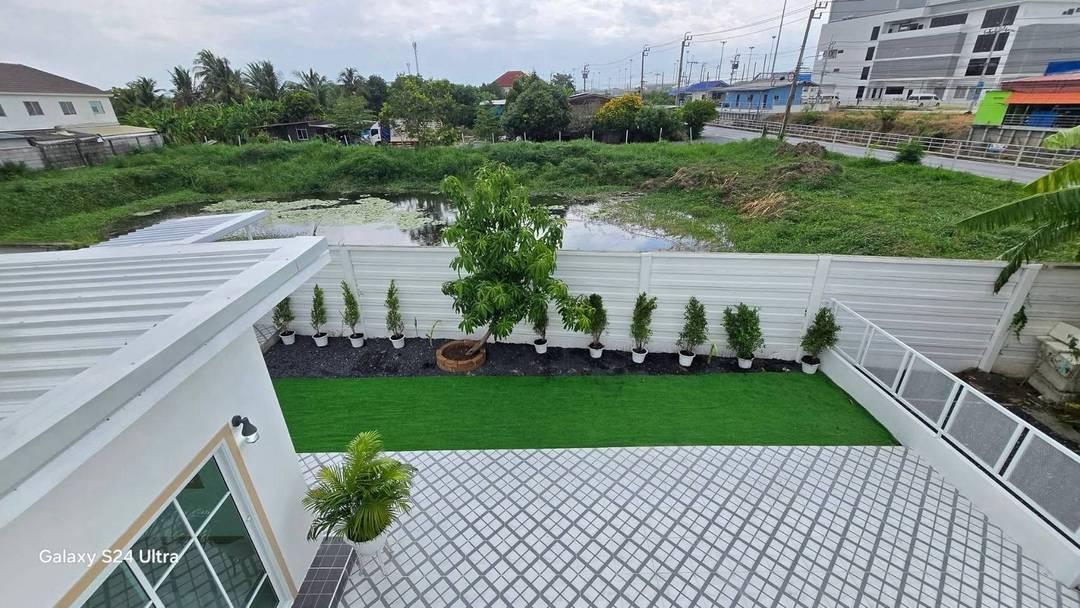 หมู่บ้านพฤกษา76  ซอยแก้วอินทร์ บางใหญ่บ้านแฝด 2 ชั้น หลังมุมในส่วนตัว หลังบ้านติดสวนสาธารณะ 5