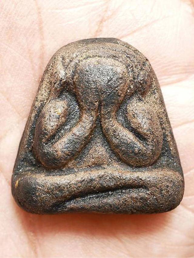 พระปิดตา หลวงพ่อแก้ว วัดเครือวัลย์ พิมพ์กลาง หลังเรียบ...เก่าๆ เดิมๆ สวยแชมป์ 7