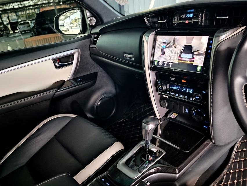 FORTUNER LEGENDER 2.8 4WD ปี 2021  ✅ ฟรีค่าจัด-ค่าโอน ✅ ฟรีประกันภัย ✅ ฟรี พรบ 14