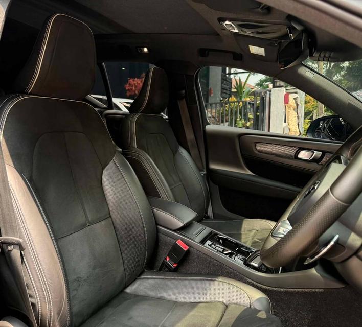 Volvo XC40 T5 R-Design ปี 2019 Top option รูปที่ 11