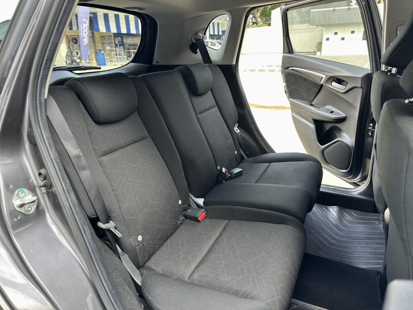 Honda Jazz  1.5 SV+ ปี 2014 12