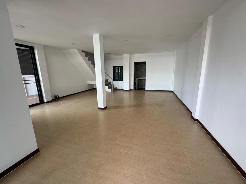 ทาวน์เฮ้าส์หลังริม บางกรวย-ไทรน้อย หมู่บ้าน ศรีประจักษ์ 5 4