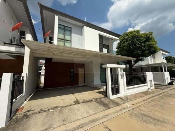 ให้เช่าบ้านเดี่ยว 2 ชั้น 3 ห้องนอน โครงการ ออร่า Aura รามคำแหง 94 ใกล้รถไฟฟ้า MRT สัมมากร เฟอร์นิเจอร์ครบ 2