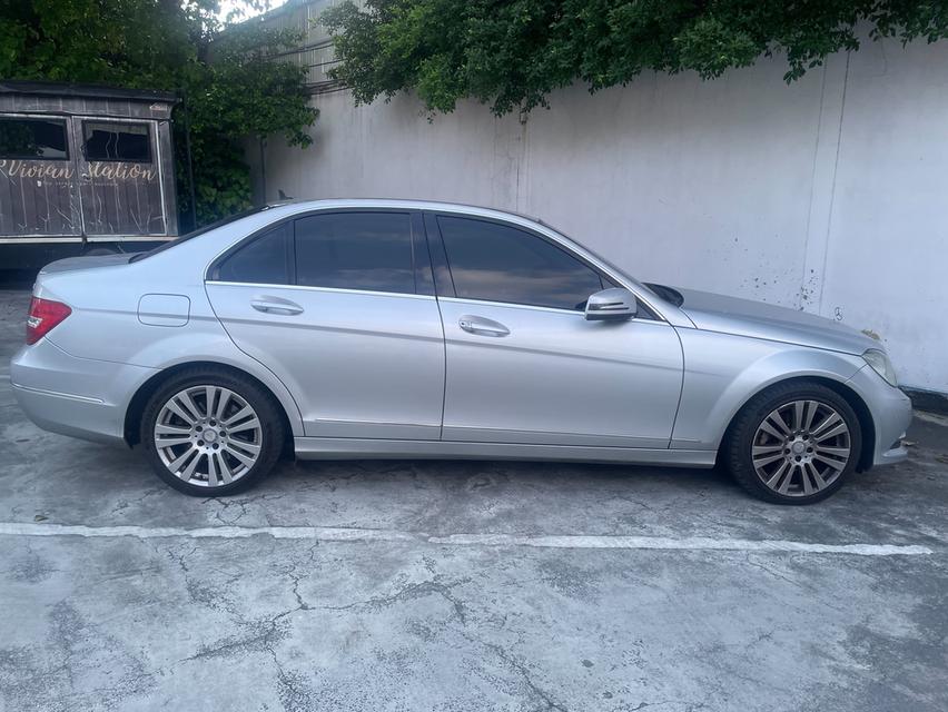 Benz C220 CDI สีบรอนซ์เงิน ปี2014 รูปที่ 3