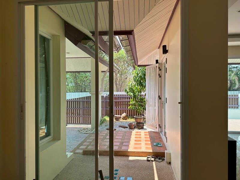 ขายบ้านเดี่ยวชั้นดียว พื้นที่ 60 ตารางวา 3 ห้องนอน 2 ห้องน้ำ 1 ห้องโถงใหญ่ 9