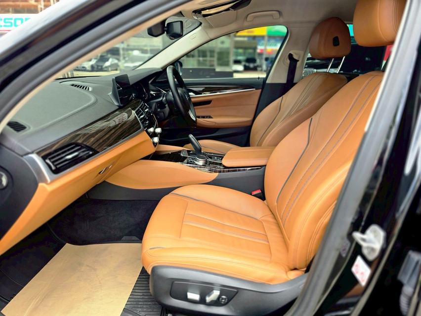 รหัสรถ BAC1922 🚘 BMW 530e Luxury Plug-in Hybrid (G30) ปี 2017 18