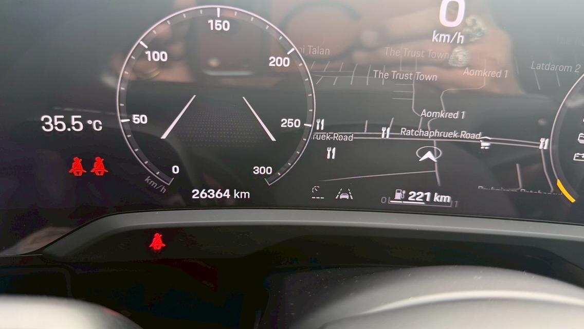 2021 PORSCHE TAYCAN สีดำ Milage 26,XXX KM ออฟชั่นล้นๆ รถศูนย์ AAS วารันตีแบต ถึง ปี29 ใช้ต่อสบายใจสุด HOTPRICE 3.29 MBCall 📞 092-666-2162 Tony รูปที่ 20