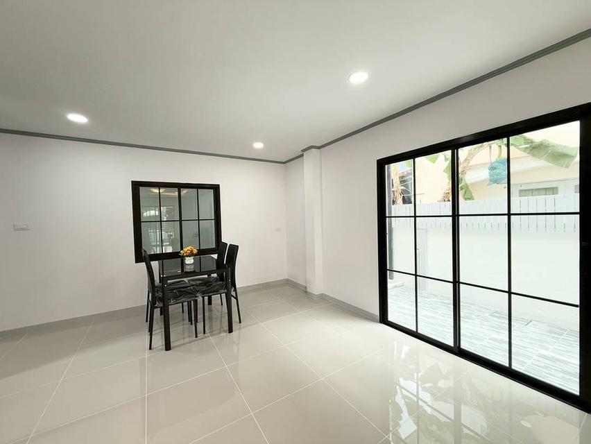 หมู่บ้านศิริวรรณ 8