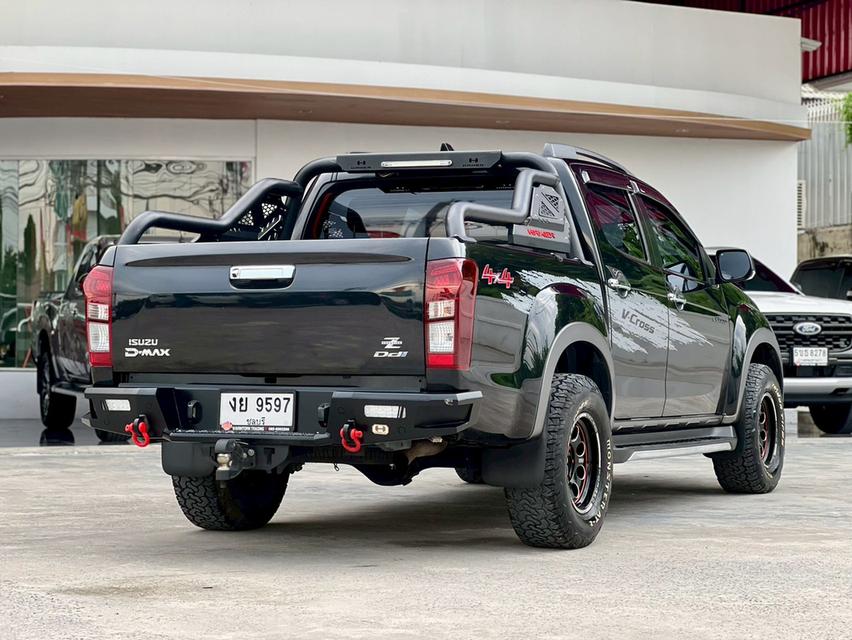 ISUZU D-MAX V-CROSS CAB-4 3.0 Ddi M ปี 2019 โฉม V-CROSS CAB-4 19-ปัจจุบัน 4