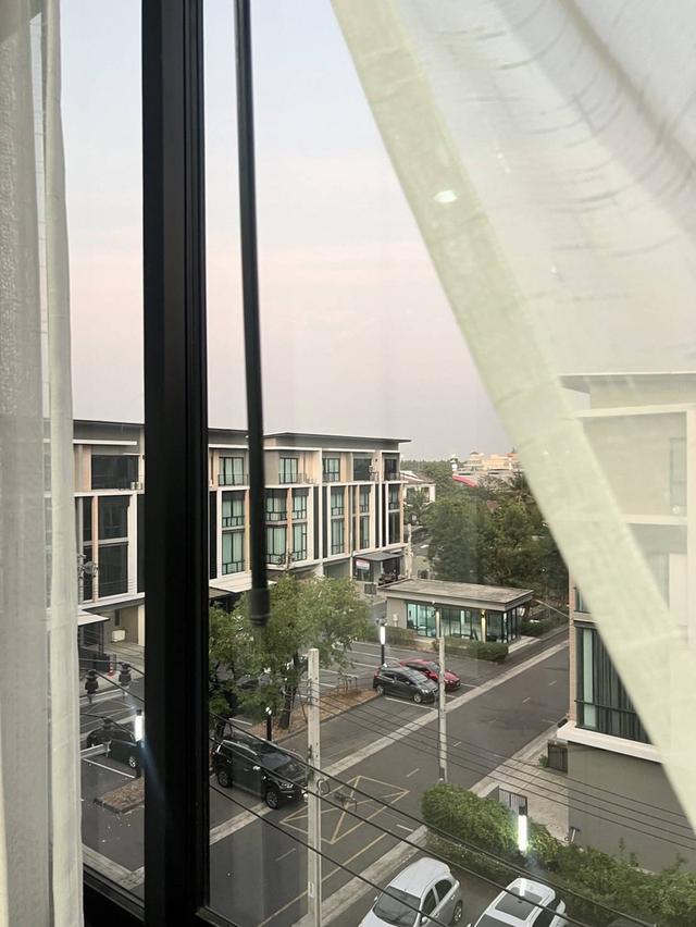 ให้เช่าออฟฟิศ ติดถนน ทำเลทอง ใจกลางเมือง โครงการพรีเมี่ยมเพลส 10 เกษตร-นวมินทร์ รามอินทรา จังหวัดกรุงเทพมหานคร 14