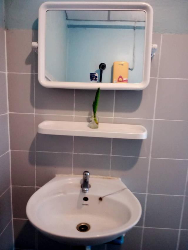 ให้เช่าคอนโดเด่นนคร เรสซิเด้นท์ อาคาร เอ ชั้น 10 (ห้องเลขที่ 608/338) ขนาดพื้นที่ 32 ตร.ม. ห้องกว้างอยู่สบาย พร้อมเฟอร์นิเจอร์ครบชุด 6