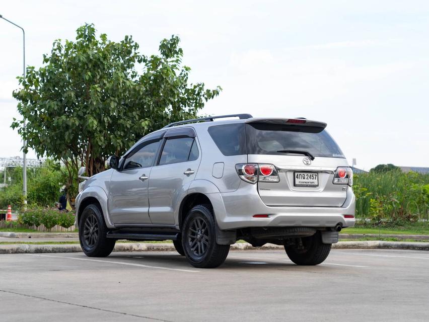 ขาย Toyota Fortuner 2.5V ปี15 5