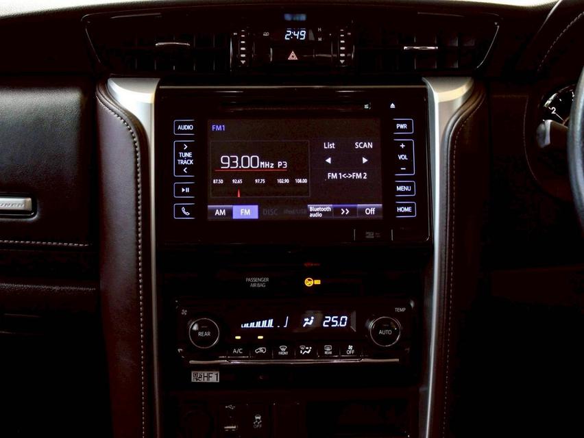 TOYOTA FORTUNER2.8 V 2WD ปี 2017 โฉม ปี15-ปัจจุบัน 12