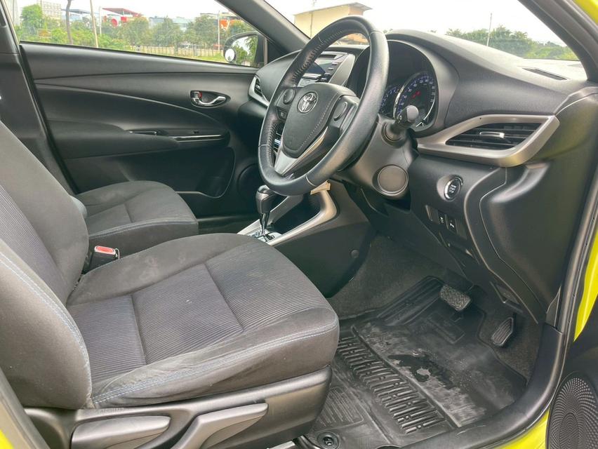 TOYOTA  YARIS  1.2 G TOP Y 17  HACTHBACK สีเขียว 13