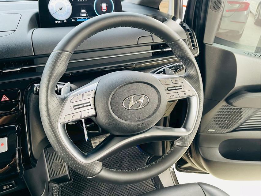 Hyundai Staria Premium 2022 11