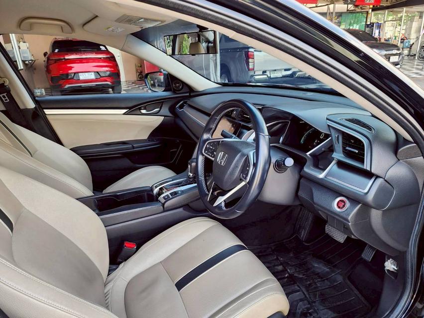 ขาย Honda Civic 1.8El ปี16 11