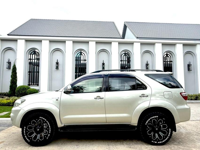 TOYOTA FORTUNER 3.0V ปี 2010 รูปที่ 5