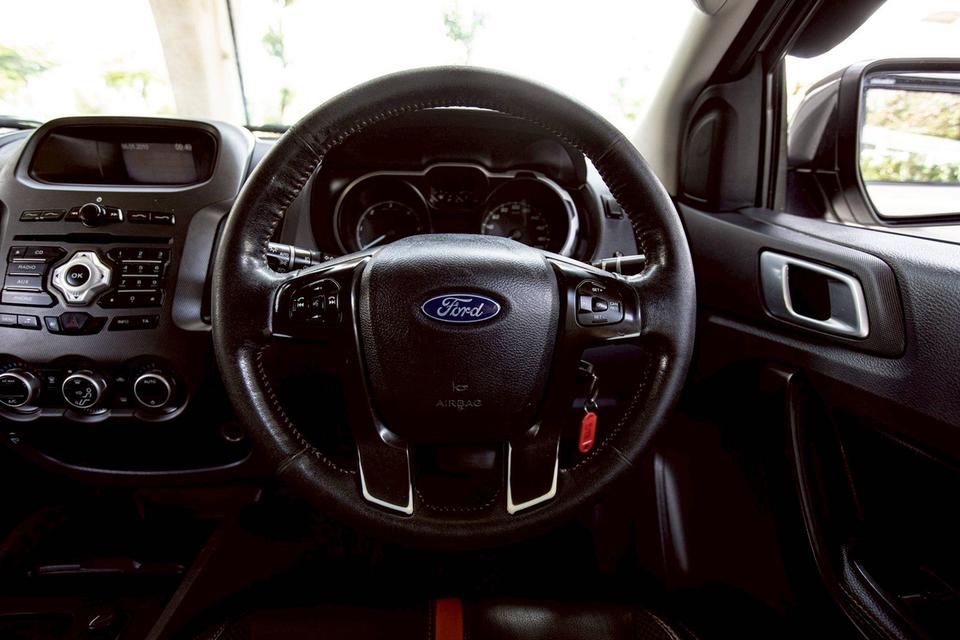 Ford Ranger 3.2 Wildtrak 4x4 Hi-Lander Double Cab ปี 2013 เกียร์ Auto สีขาว มือเดียวป้ายแดง 15