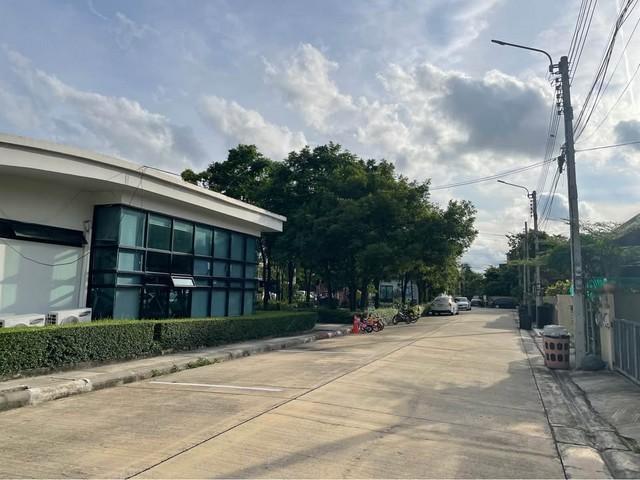 ให้เช่าทาวน์เฮ้า 2 ชั้น หมู่บ้านเออร์บาโน ซอยรามคำแหง 94 อยู่ตรงข้ามสวน หน้าบ้านไม่ติดใคร 8