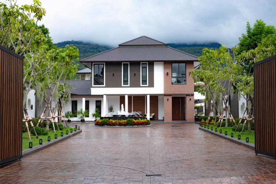 ขาย บ้านเดี่ยว Ultra Luxury Pool villa คฤหาสน์ ช่างเคี่ยน เชียงใหม่ 868 ตรม 486.2 ตรว Mid town of Chiang mai 1