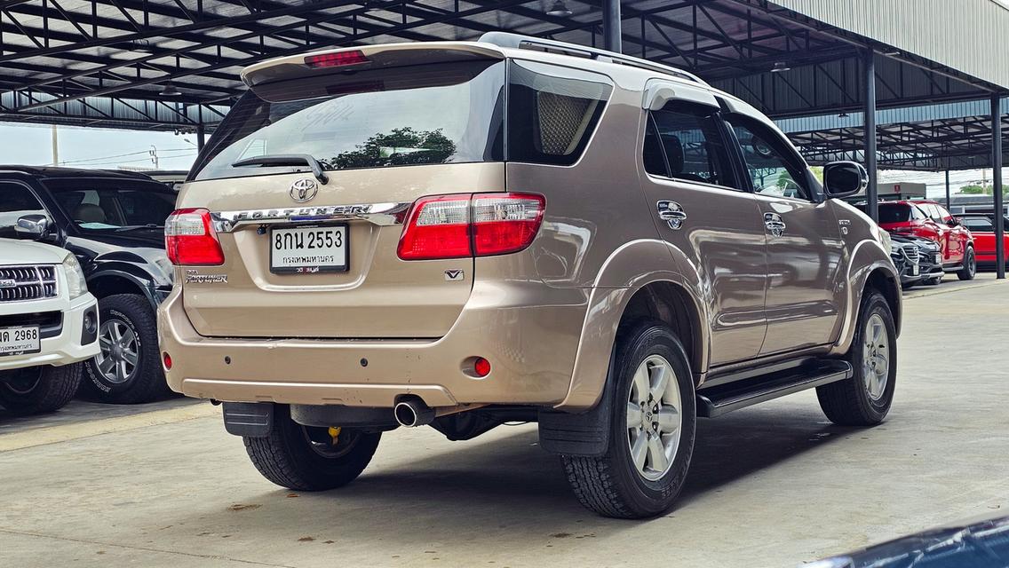🚗 2008 TOYOTA Fortuner 2.7 V SUV ✨ รถ PPV ยอดฮิต สีน้ำตาลหล่อเข้ม สมรรถนะแกร่ง แต่งมาให้ครบๆ พร้อมใช้งานกว้างขวาง นั่งสบาย ลุยได้ทุกเส้นทา รูปที่ 5