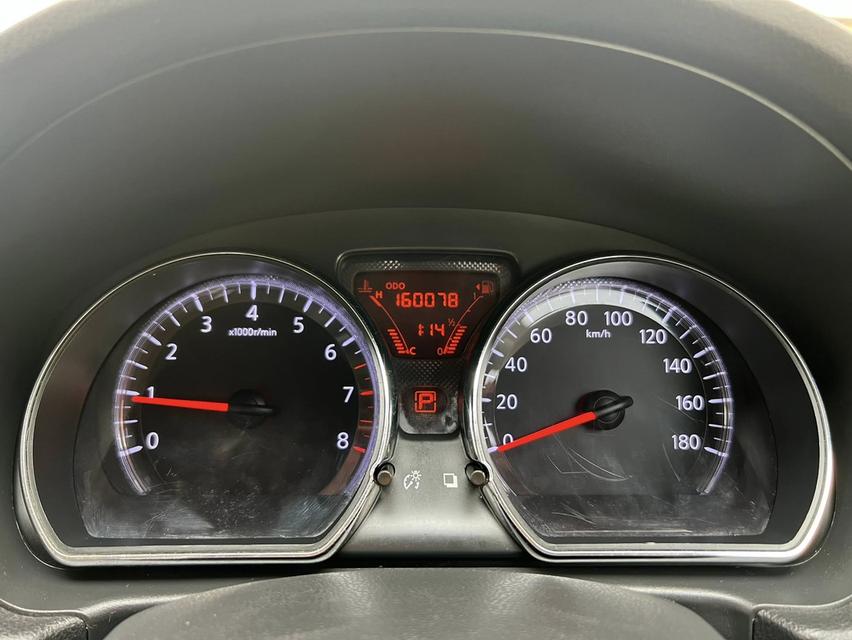 Nissan Almera 1.2V ปี 2012  16