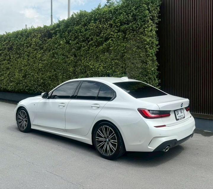BMW 320d M SPORT G20 สีขาว ปี 2021Bsi ถึง 16/03/2570Warranty 16/03/2570