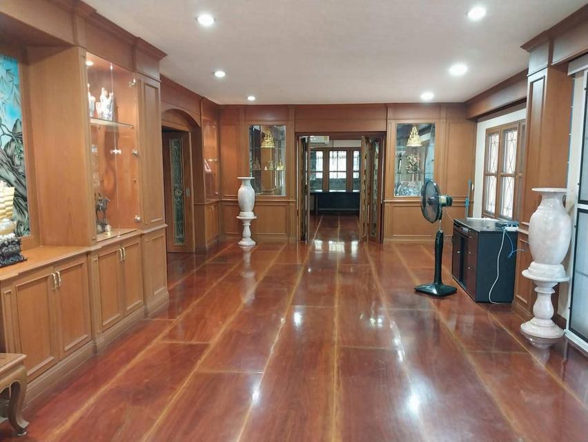 หมู่บ้านสุขประยูรปาร์ค 6