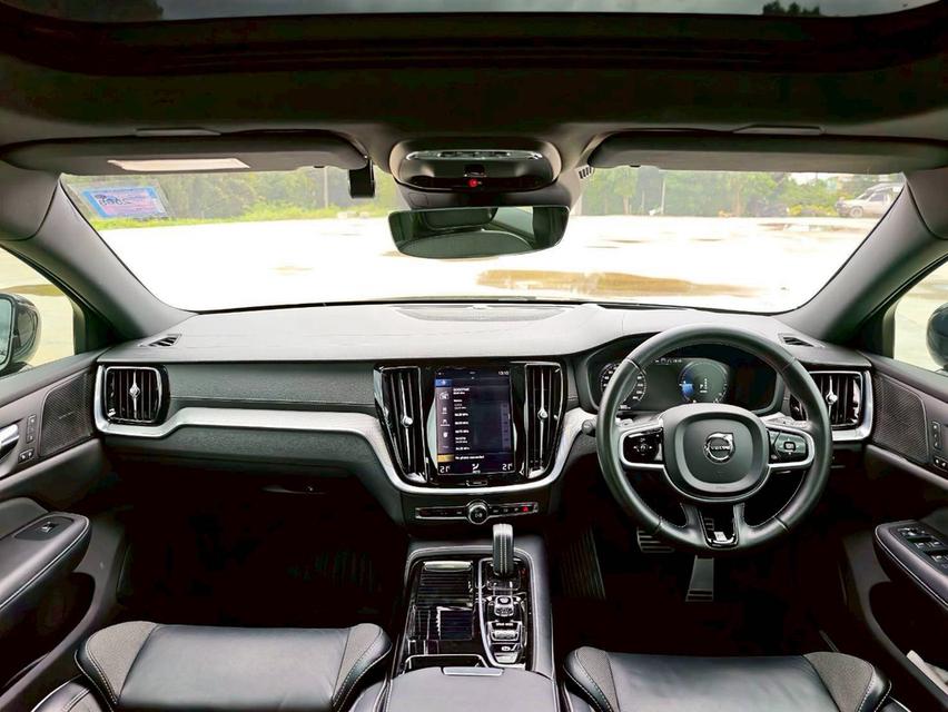 Volvo S60 T8 R-Design AWD 2020 รถสวยใหม่ สมรรถนะเยี่ยม คุ้มเกินราคา 10