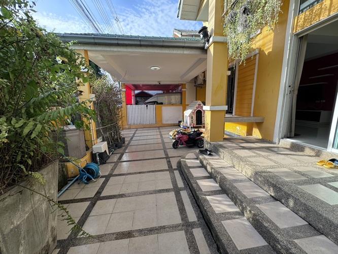 N182 ขายบ้านแฝดชั้นครึ่งบ้านหลังมุม พร้อมเฟอร์ หมู่บ้านสินทรัพย์ 2 ถนนรังสิตนครนายกคลอง 4 บ้านหลังมุมน่าอยู่ตกแต่งแนวสวนแบบธรรมชาติ มีพื้นที่ข้างบ้าน 7