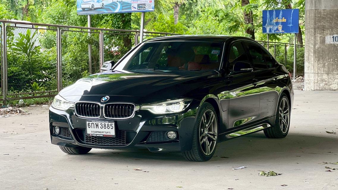 BMW 330e Limousine RHD F30 AT ปี 2017 รถสวยมือเดียว