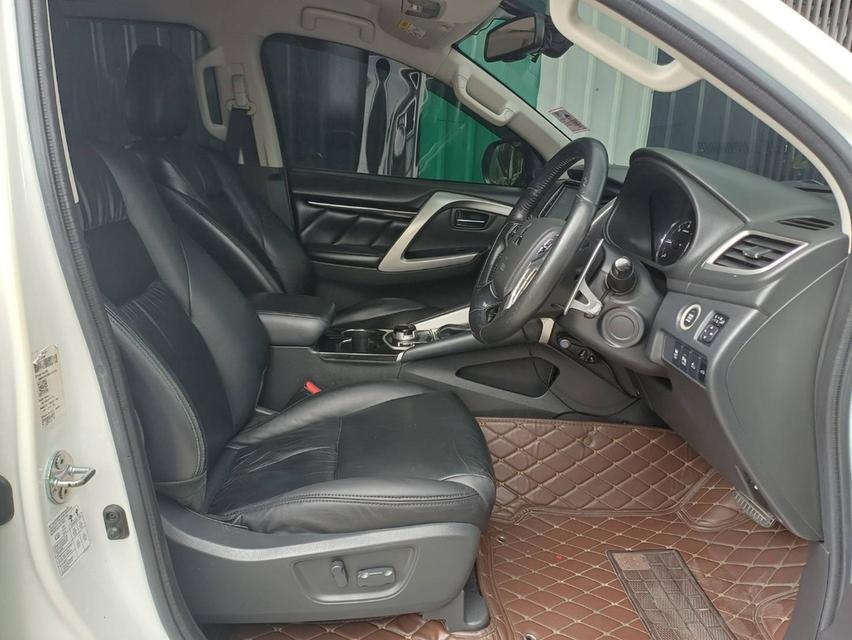 ปี2017 PAJERO GT BLACKNIGHT AUTO TOP สุดๆ ขับ 4 ล้อ 15