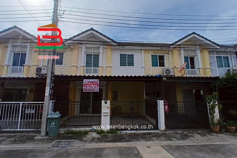 ทาวน์เฮาส์ หมู่บ้าน พฤกษาวิลล์ วงแหวน-พระราม 2 (ใกล้เซนทรัลพระราม 2) เนื้อที่ 17.5 ตรว. ถนนพระราม 2 แขวงแสมดำ เขตบางขุนเทียน 1