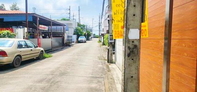 ใกล้สนามบินสุวรรณภูมิ ให้เช่าโกดัง 805ตร.ม. ARLลาดกระบัง 2.7กม.ถ.ร่มเกล้า19-29 205ตร.ว. 4