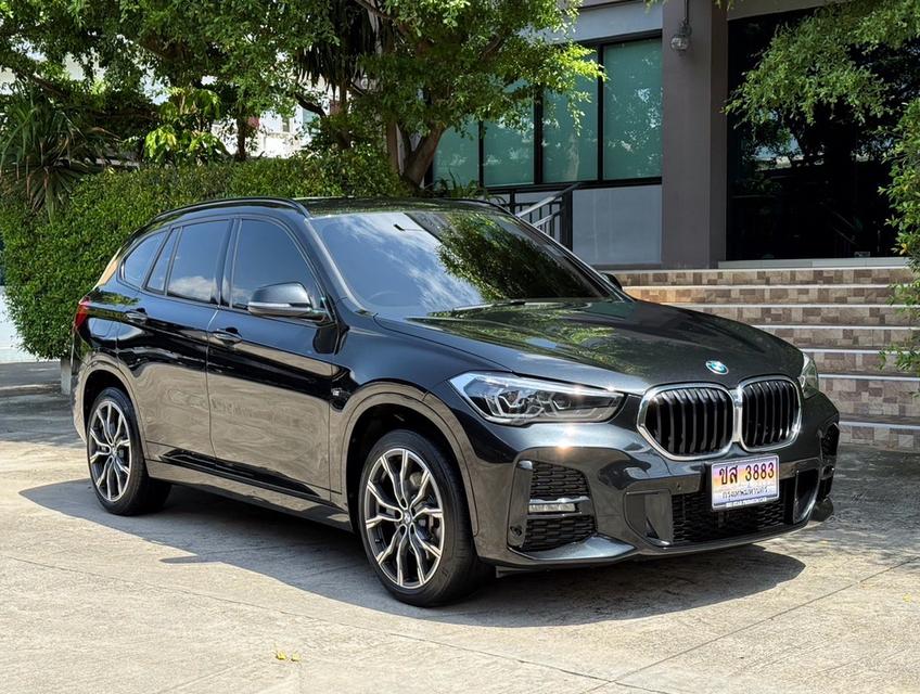 2022 BMW X1 20D MSPORT LCI รถมือเดียวออกป้ายแดง รถวิ่งน้อย เข้าศูนย์ทุกระยะ ไม่เคยมีอุบัติเหตุครับ