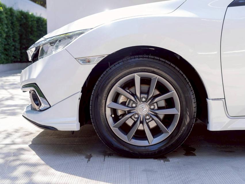 HONDA CIVIC 1.8EL ปีจด2020 เจ้าของเดียว คู่มือ กุญแจสำรองครบ 19