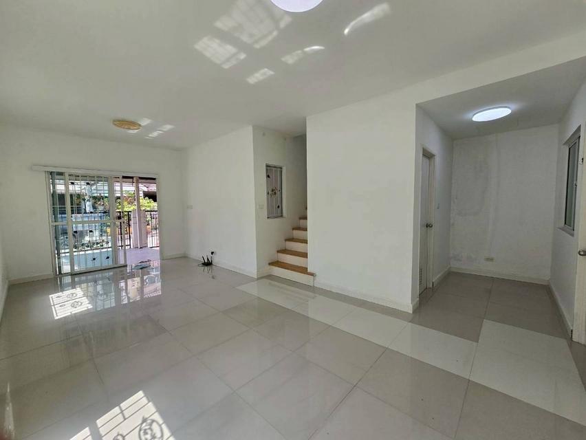 ขายทาวน์เฮ้าส์มือสองนนทบุรี โครงการ พฤกษาวิลล์ 54 พระราม 5-นครอินทร์ (Pruksa Ville 54 Raใกล้รถไฟฟ้าสายสีม่วงสถานีแยกติวานนท์ และจุดขึ้นทางด่วนพระราม 7 4