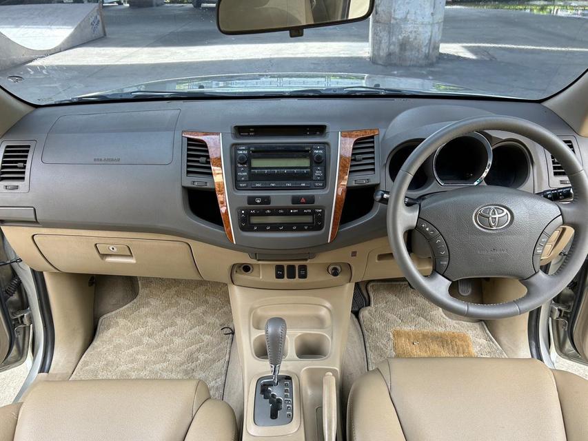 Toyota Fortuner 2.7 V AT ปี 2009 3