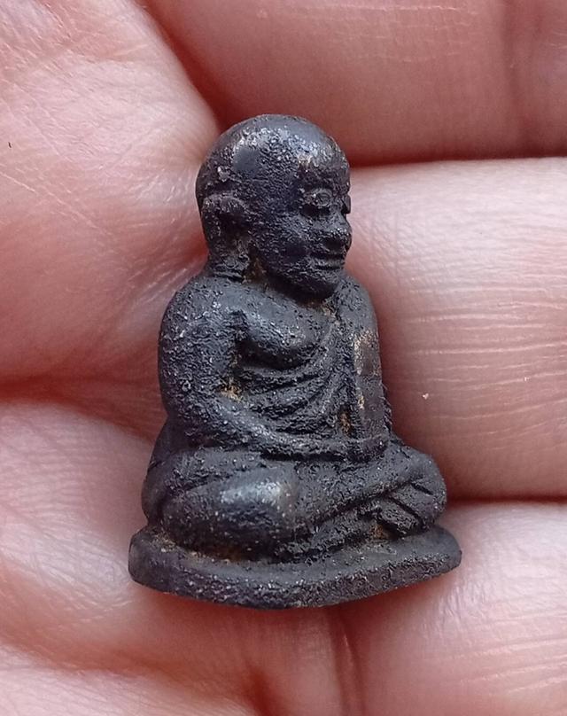 หลวงพ่อเงิน พิมพ์นิยม รูปที่ 20