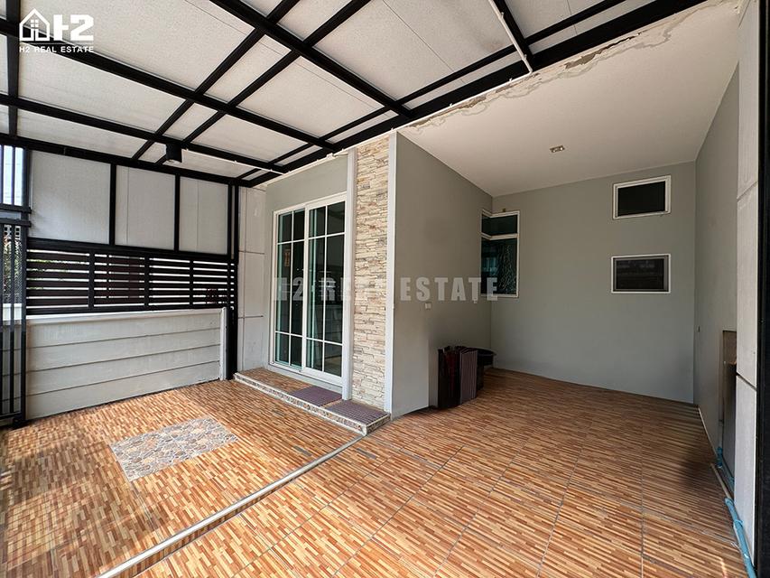 ขายทาวน์โฮมหลังมุม โกลเด้น ทาวน์ รามอินทรา-วงแหวน Gloden Town Ramintra-Wongwaen 2