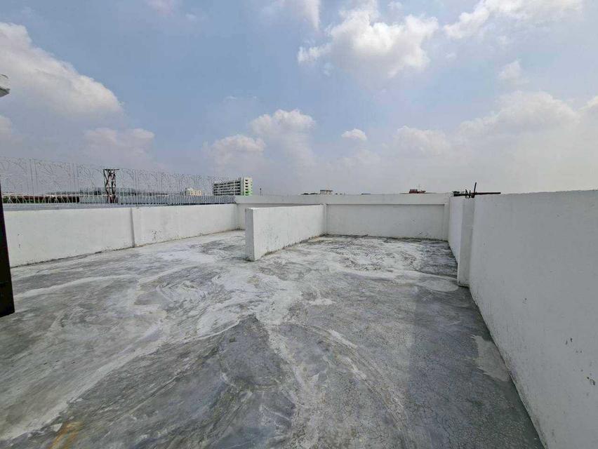 ให้เช่าอาคาร 2 ห้อง 3 ชั้นครึ่ง + ดาดฟ้า ทำเลทอง ลาดพร้าว 71 (ตรงข้ามตลาดนัด ใกล้ป้ายรถเมล์) (N.1723) 17