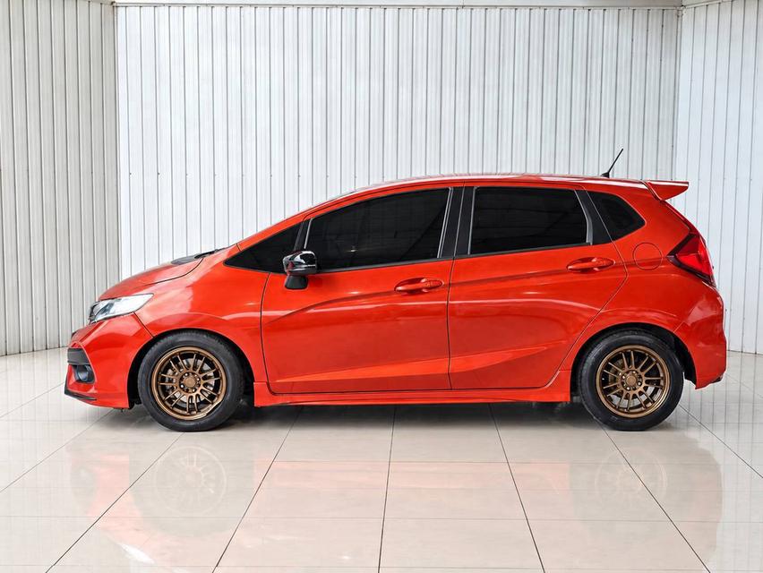 HONDA JAZZ, 1.5 i-VTEC RS ปี 2019 สีส้ม โฉม ปี14-ปัจจุบัน รูปย่อยที่ 4