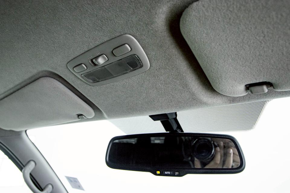 TOYOTA VENTURY 3.0 V 2015  9