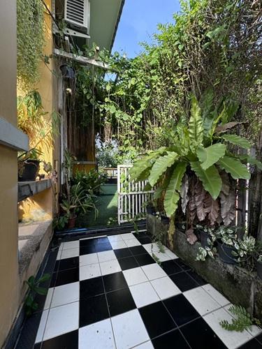 N182 ขายบ้านแฝดชั้นครึ่งบ้านหลังมุม พร้อมเฟอร์ หมู่บ้านสินทรัพย์ 2 ถนนรังสิตนครนายกคลอง 4 บ้านหลังมุมน่าอยู่ตกแต่งแนวสวนแบบธรรมชาติ มีพื้นที่ข้างบ้าน 4