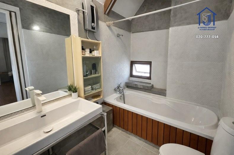 ขายบ้านเดี่ยว 2 ชั้น 99 ตารางวา  ซอยนาคนิวาส 37 ไกล้เลียบด่วน-เกษตรนวมินทร์ 20